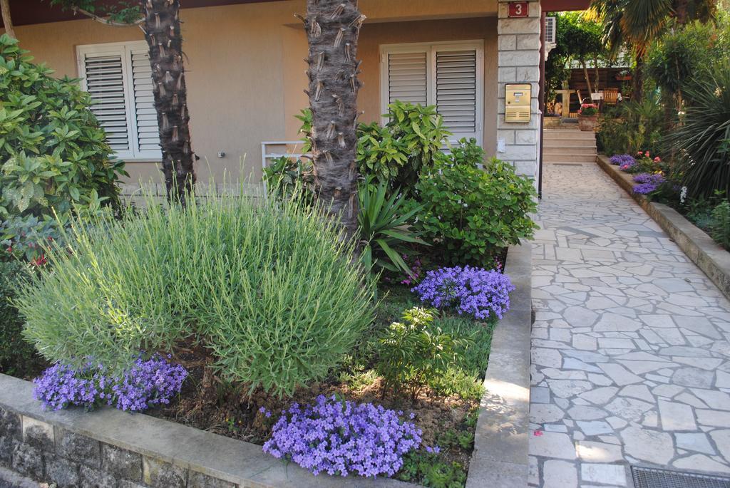Apartments Samec Izola Exterior foto