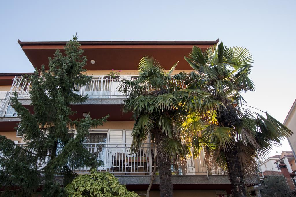 Apartments Samec Izola Exterior foto