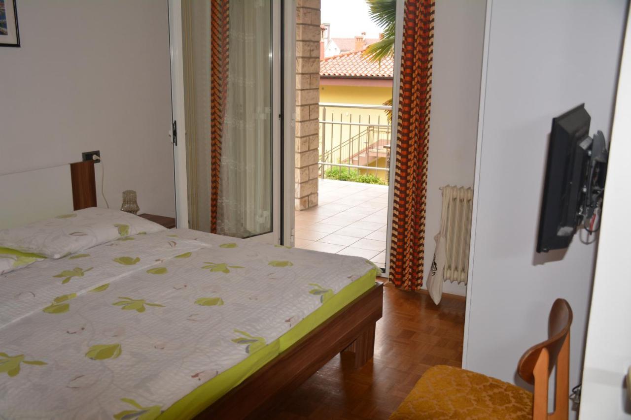 Apartments Samec Izola Exterior foto